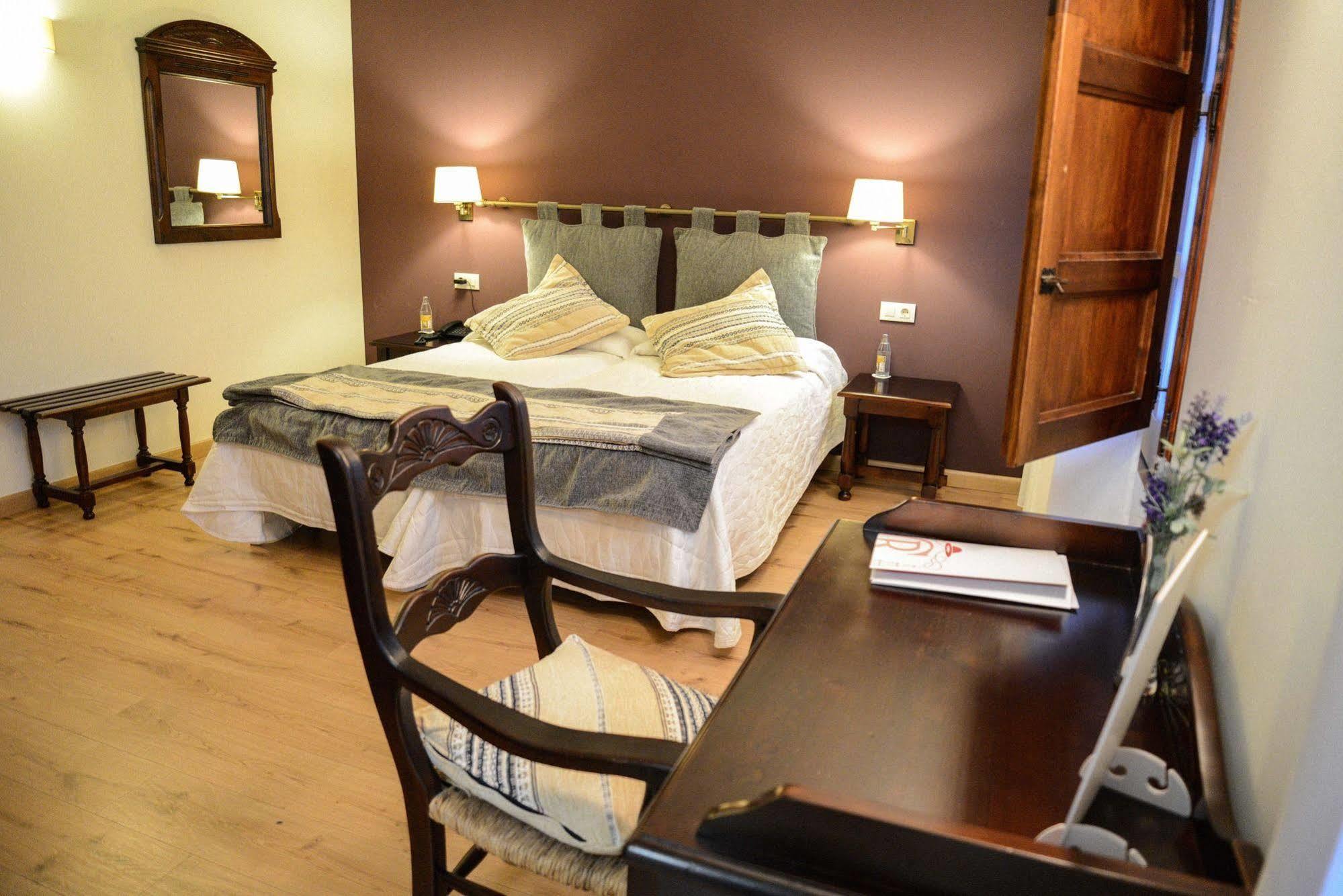 Hotel Cardenal Ram Morella Exterior photo