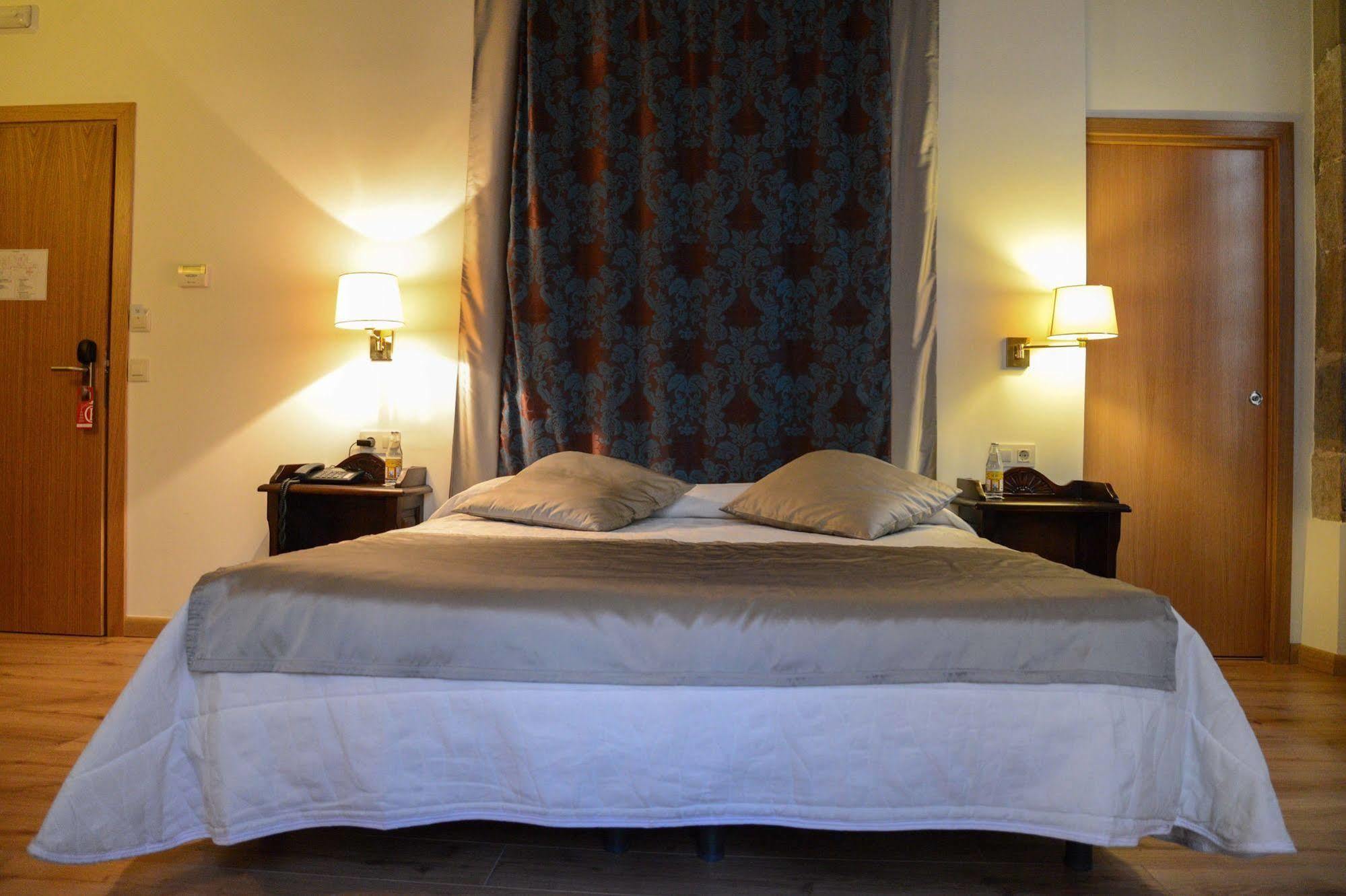 Hotel Cardenal Ram Morella Exterior photo